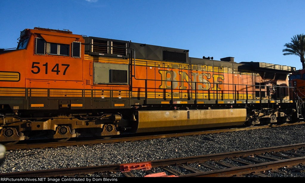 BNSF 5147